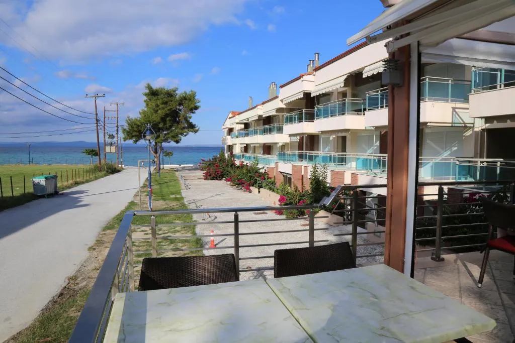 Dionysos Memory travel (4).jpg