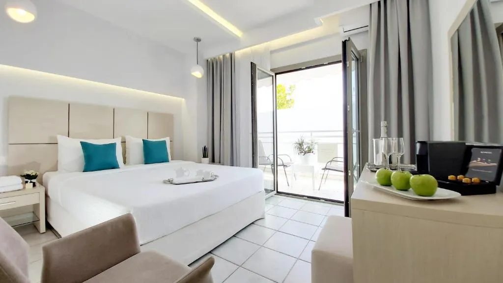 Akrogiali Exclusive Polihrono memory travel (16).jpg