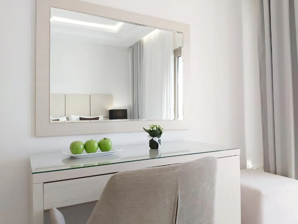 Akrogiali Exclusive Polihrono memory travel (17).jpg