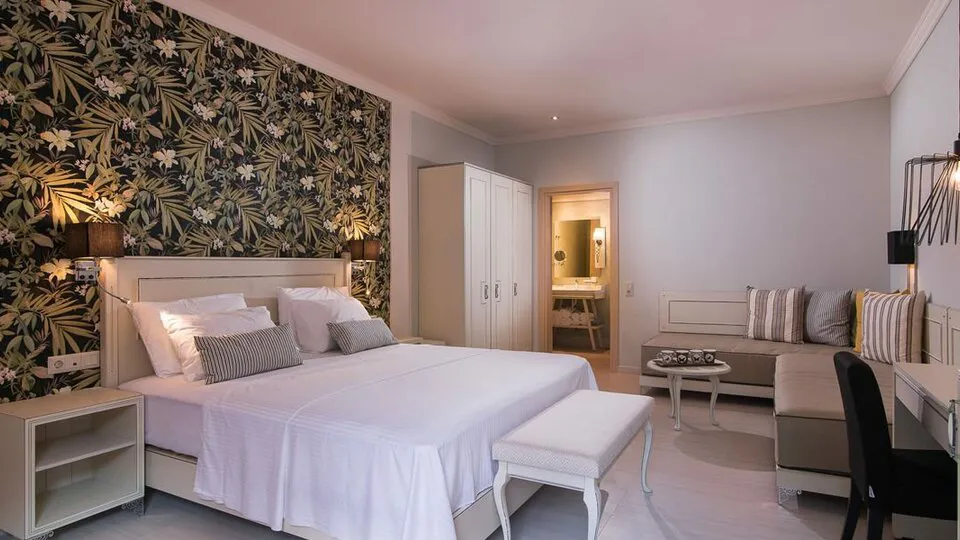 neikos mediteraneo memory travel (4).jpg